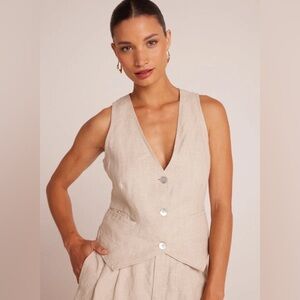 Bella Dahl
Linen Cinch Back Vest